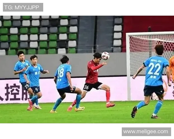 苏宁与上港精彩对决集锦回顾展现足球魅力与激情瞬间