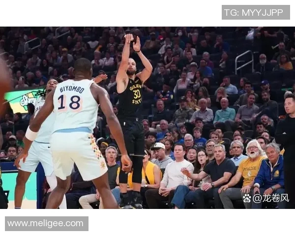 2015年NBA季后赛勇士与马刺的巅峰对决回顾与精彩瞬间分析