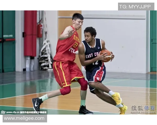 中国男篮半决赛对决日本队全力以赴争夺决赛资格精彩瞬间回顾